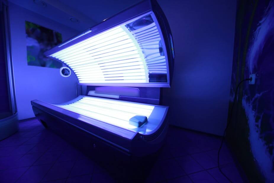 tanning bed vs spray tan which is better